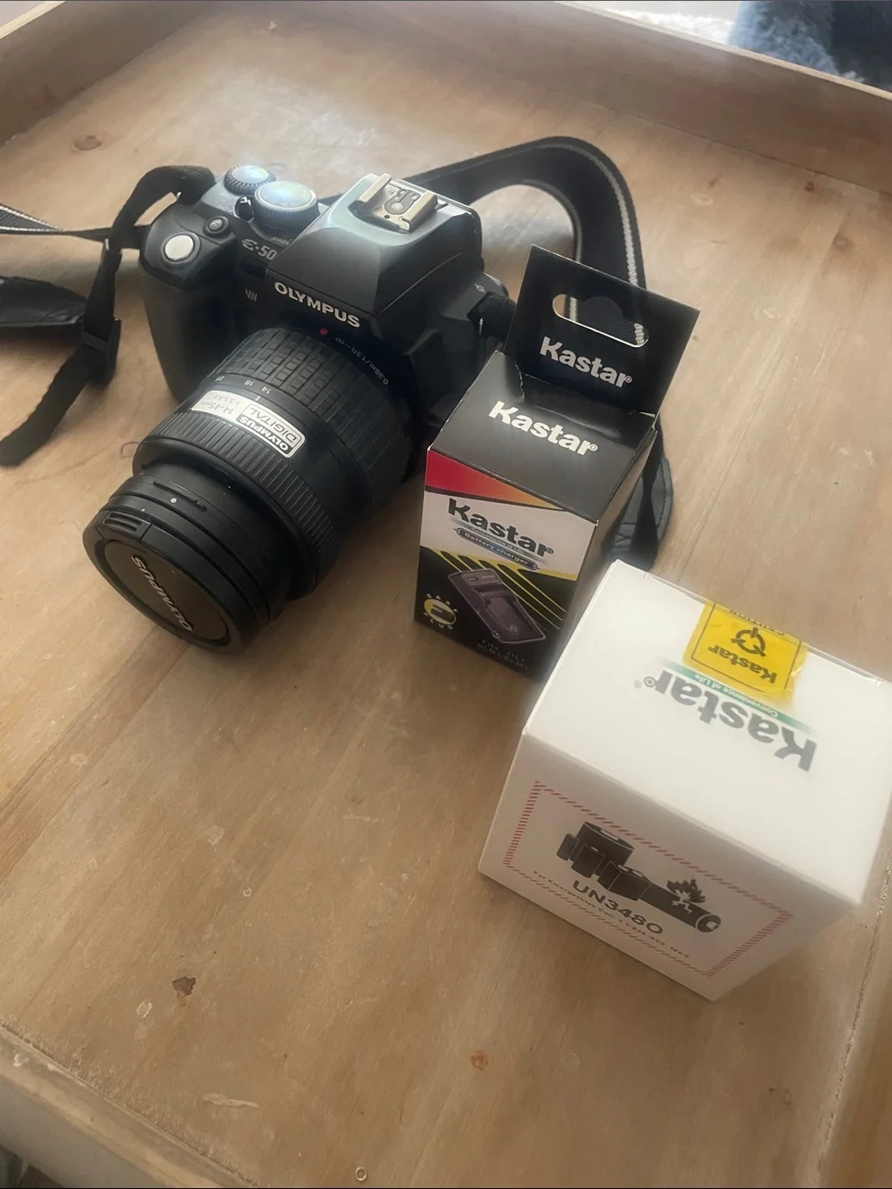 Olympus E-500 Black Digital Camera Body with Flip-Up Viewfinder